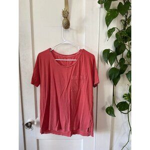 Old Navy, boyfriend women’s size medium pink scoopneck shirt